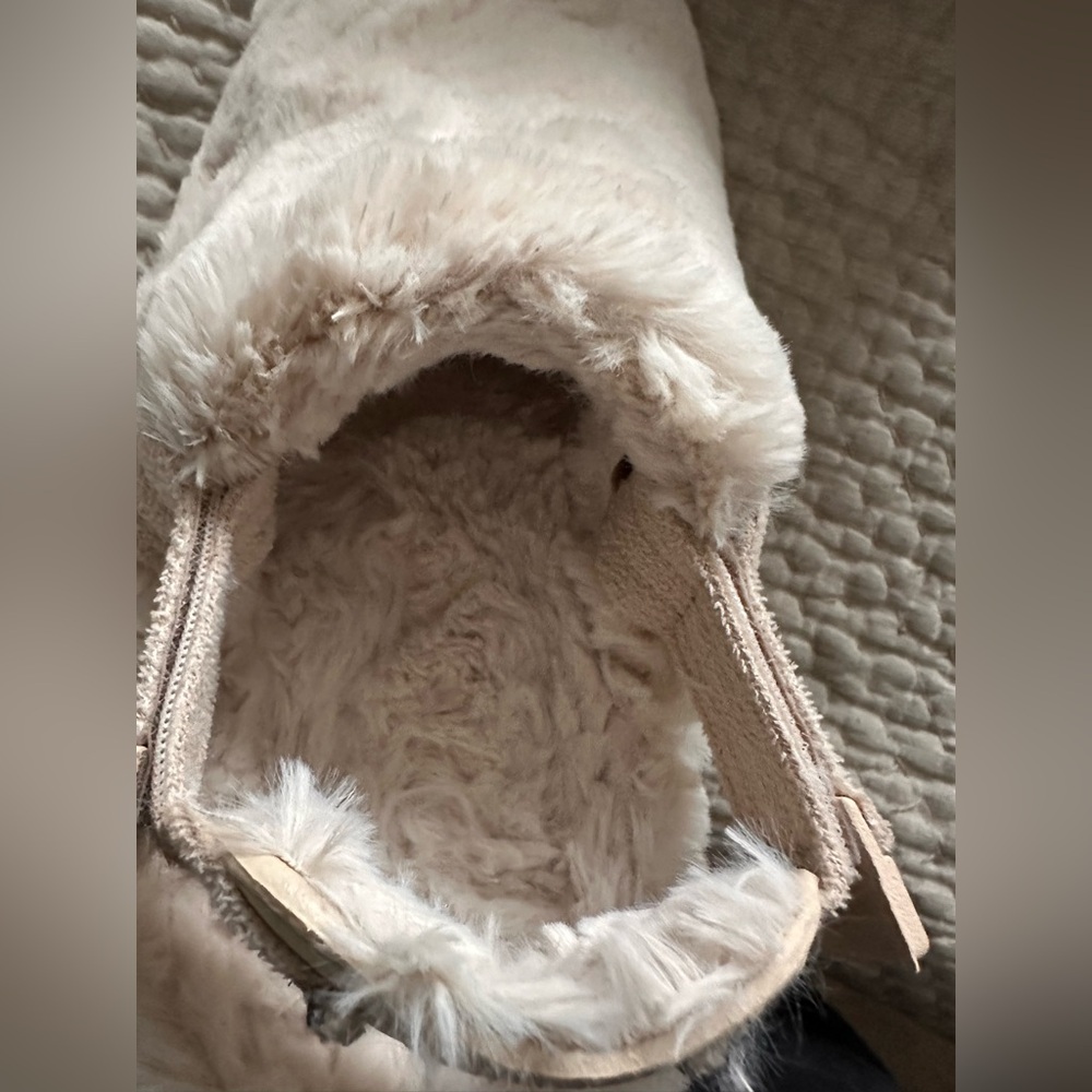Nike Calm Mule SE Beige Fur Slippers Slides Off White FZ3119-100 Women’s Size 8 - Picture 4 of 5